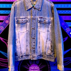 VINTAGE CLASSIC DENIM JACKET